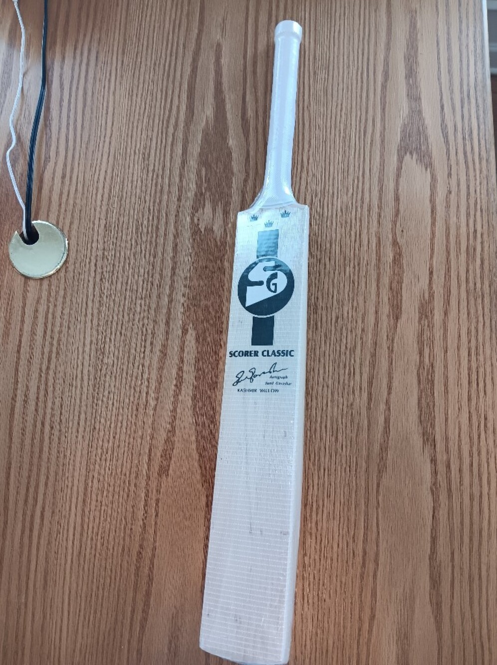 Cricket Bat SG in White with Black Logo - Picture 6 of 11
